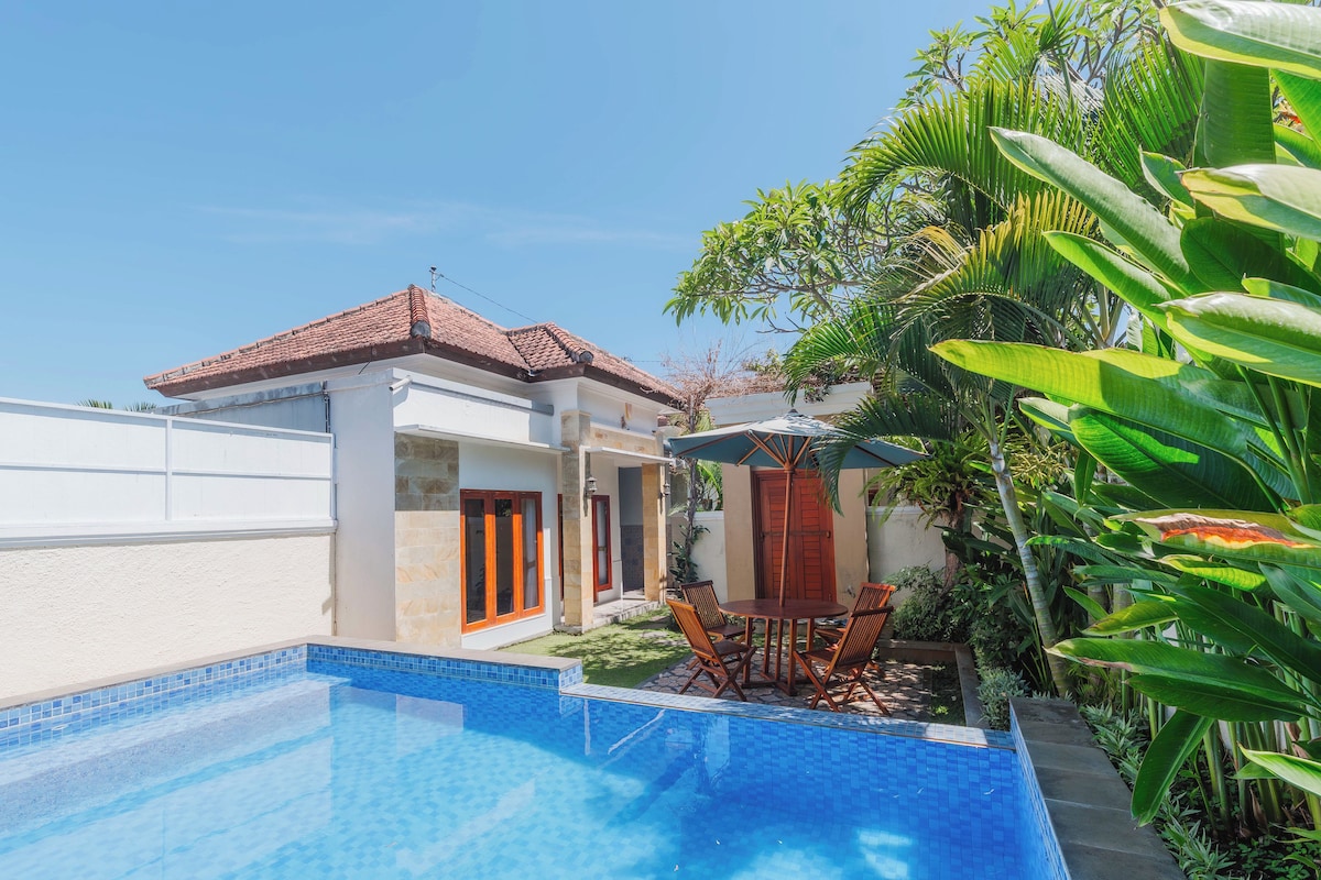 Private pool