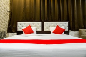 Room - Hotel O StayCraft (Bhopal)