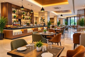 Dining - Sunday Hotel by CheckIn Prayagraj  (Prayagraj)