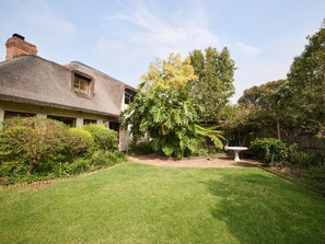 Exterior - Shire Lodge (Cape Town)