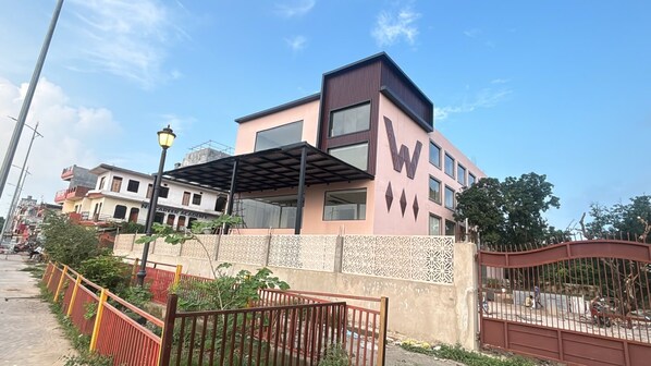 Exterior - Walshans Hotel (Allahabad)