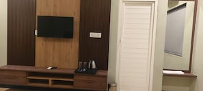 Interior - HOTEL VISHWAMATI (Aurangabad)
