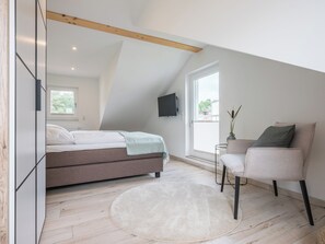 Room - New Listing (Krakow am See)