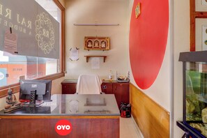 Lobby - Hotel O by OYO Raj Comforts (Bangalore)
