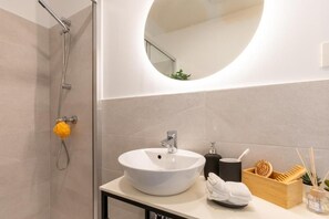 Bathroom - Canvas Sevilla Lago (Sevilla)