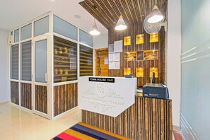 Lobby - Townhouse OAK Holiday Grand (Patna)