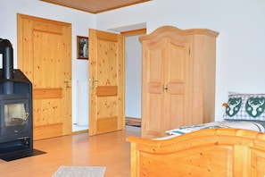 Room - New Listing (Krispl-Gaissau)