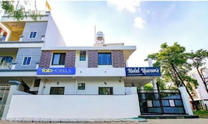 Exterior - FabHotel Yuvan (Bhopal)