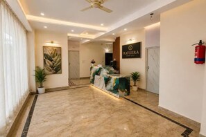 Lobby - FabHotel Aura Elight (New Delhi)