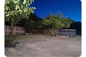 Property grounds - New Listing (Meillac)
