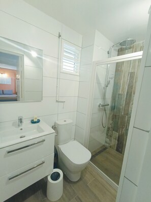 Bathroom - New Listing (Sainte-Luce)