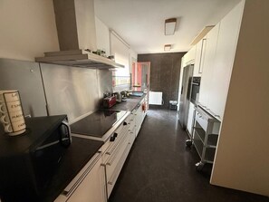 Private kitchen - New Listing (Vidreres)