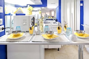 Dining - Athens Plaza Luxury Apartments (Athens)