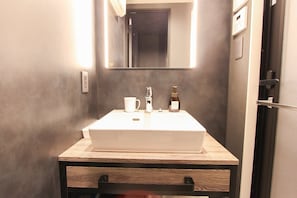 Drawer Hive HOTEL HIVE HAKATA, Fukuoka: Hotel Reviews, Rooms & Prices | Hotels.com