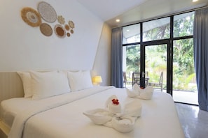 Bathroom - The Beach Resort (Koh Rong island)