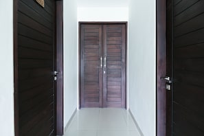 Lobby - Hotel O Near Airport Ngurah Rai (Bali)
