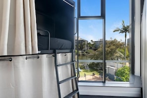 Interior - Tequila Sunrise Podstel (Gold Coast) (Gold Coast)