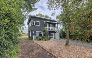 Exterior - The Jumping Trout Rustic Hideaway (Tūrangi)