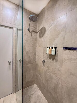Tequila Sunrise Potts Point Sydney, Sydney: Hotel Reviews, Rooms ...