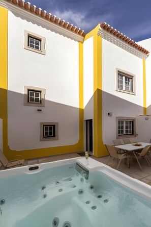 Atlantic Coast Retreat By Gthouse in Peniche | Best Rates & Deals on Orbitz