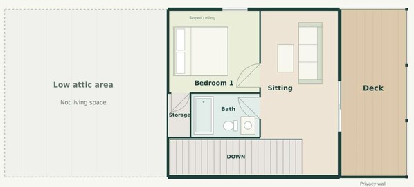 Ein Grundriss mit niedrigem Dachboden, einer Terrasse, einer Sitzecke, einem Schlafzimmer, einem Stauraum und einem Badezimmer.