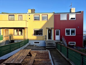 Exterior - Hornagøta 4, 2 (Mid & Attic floor) (Thorshavn)