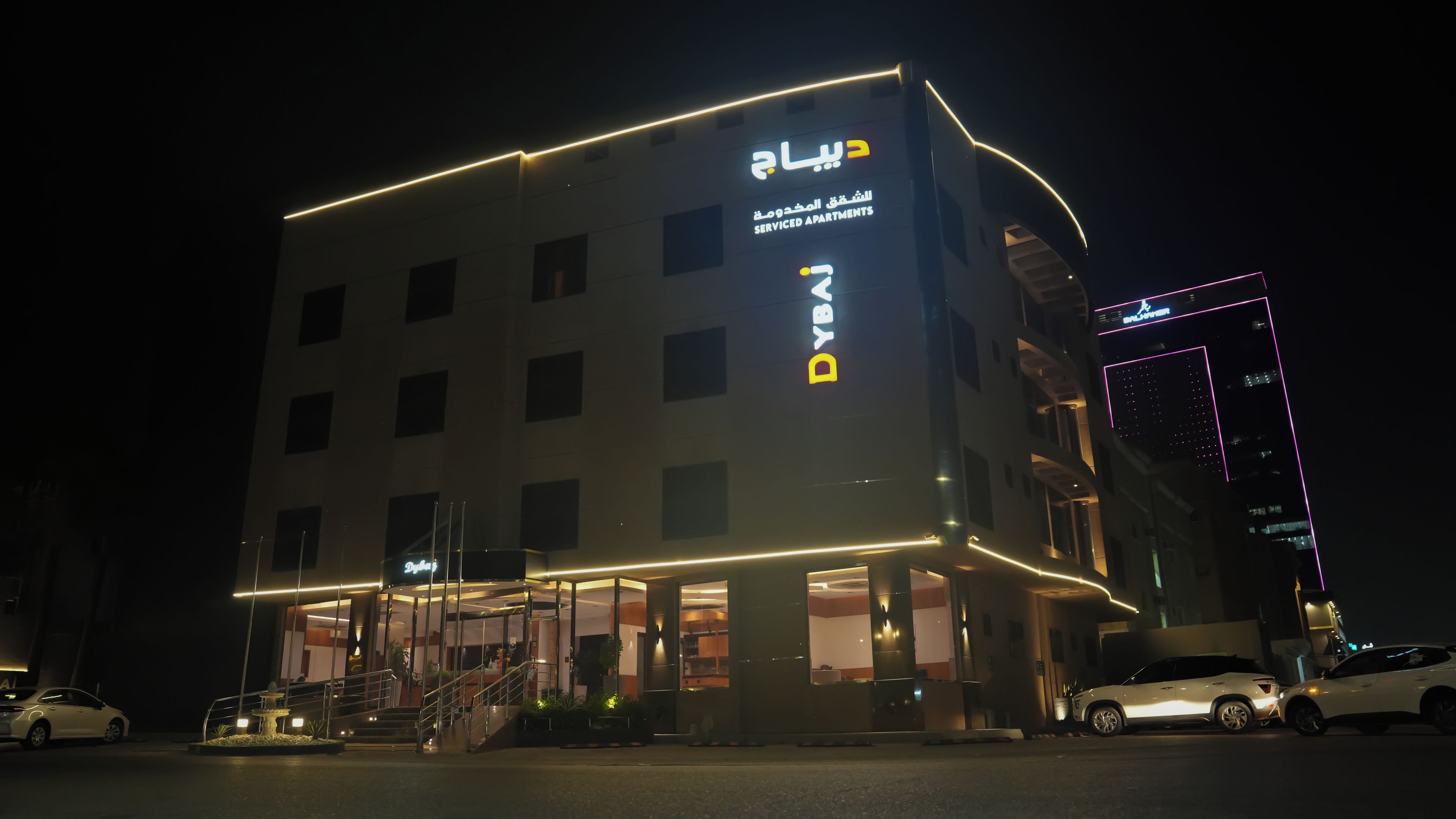 المنشأة من الخارج