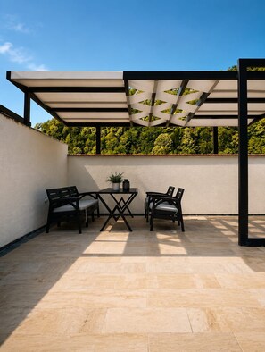 Outdoor dining - NOW ANGEL' BUNGALOW (Sapanca)