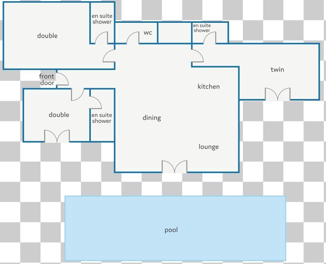Un plan d’étage d’hôtel comprenant une piscine, une salle à manger, un salon, une cuisine, des chambres à deux lits et des salles de bain privatives.