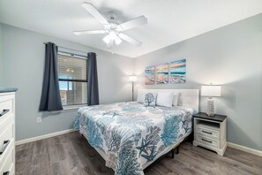 Room - Phoenix VI #913 - New! Beachfront 3BR, Gulf Views, Indoor/Outdoor Pools, Hot Tub (Orange Beach)