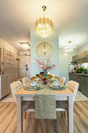 Dining - New Listing (Wrocław)
