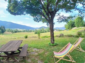 Outdoor dining - New Listing (Autrans-Méaudre en Vercors)