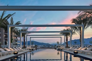 Pool - The Quince, Porto Montenegro (Tivat)