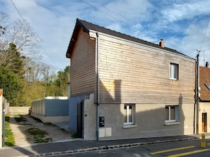 Exterior - New Listing (Chartres)
