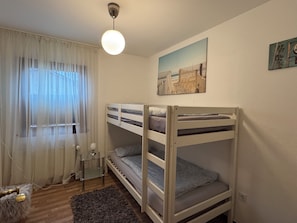 Room - New Listing (Waldeck)
