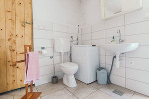 Bathroom - Charming stonehouse Ramiro (Podašpilje)