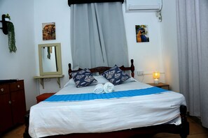 Room - 2-bedroom apartment in soothing Grand Baie with AC comfort (Grand Baie)