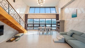 Room - Yeosu Dog Person Pet-friendly Pension (Yeosu-si)