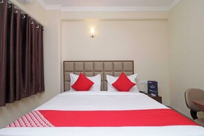 Room - Hotel O Central Plaza (Dehradun)
