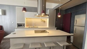 Private kitchen - New Listing (Pierrelatte)
