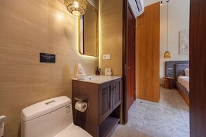 Bathroom - Tropical 2BR Pool Vila in The Heart of Canggu (Badung)