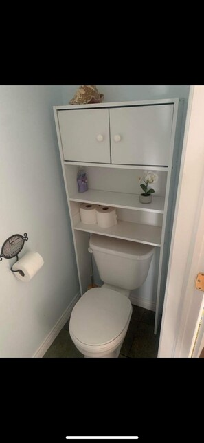 Bathroom - 3 Bed, Oceanview cottage, Brackley Beach,PEI (Brackley Beach)