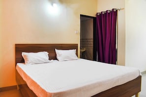 Room - Hotel O Sai Lodge (Pune)