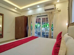 Room - SILVER PALM RESORT (Candolim)