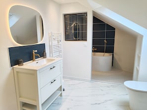 Bathroom - New Listing (Trédarzec)