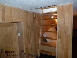 Room - New Listing (Chamrousse)
