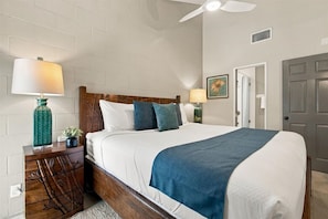 Rest comfortably in your inviting island retreat. - Sunny South Maui 2BR Stay with Ocean Views (Kihei)