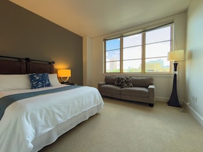 Room - RENU on Portland (Portland)