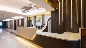 Lobby - Wyndana Ocean Suites (Da Nang)