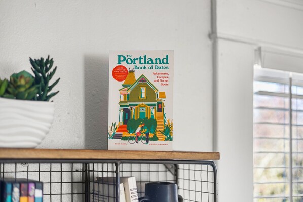 Miscellaneous - 1910 stylish cozy 2 bedroom with a 92 walking score to local attractions! (Portland)